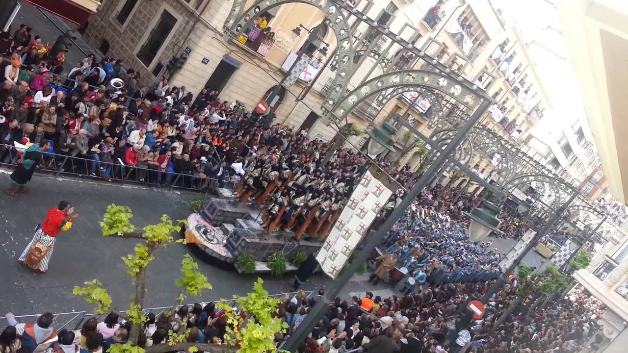 C.M. Primitiva d'Albaida 'El Gamell' a l'Entrà d'Alcoi 2013 - Xabat - Benimerins