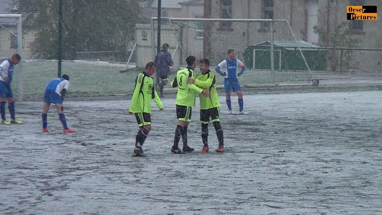 Kreisoberliga Erzgebirge SV Blau-Weiß Crottendorf - FV Blau-Weiß Königswalde 3:0   28.10.2018