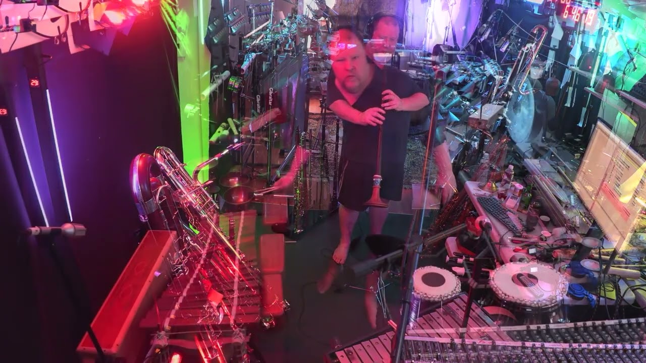 PEK Solo, An Orchestra of PEKs – Some Truths are Known - The greatist enemy of knowledge Shorty 01
