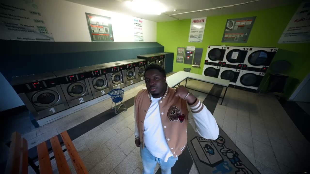 MIAS - OUBLIER prod. by Melastique (Official Video)