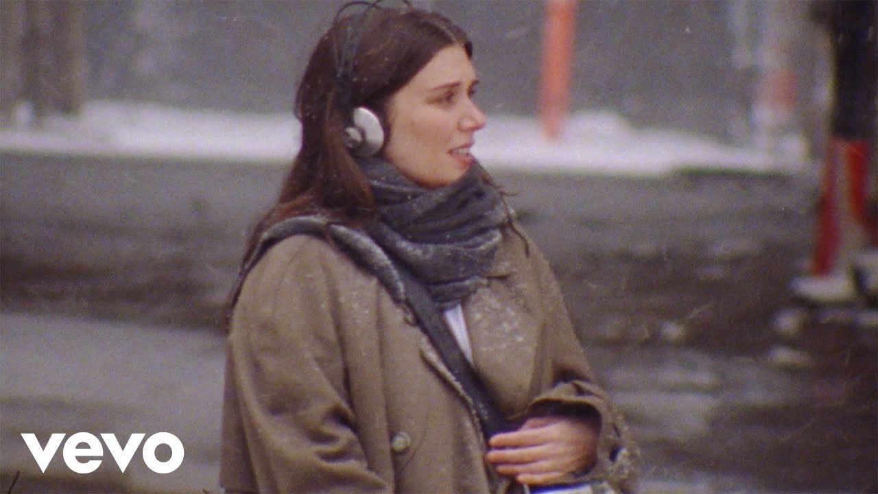 Gia Margaret - Good Friend (Official Video)