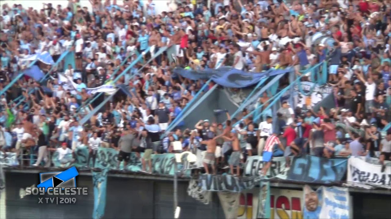 Gente de Temperley tapando a la hinchada de Quilmes