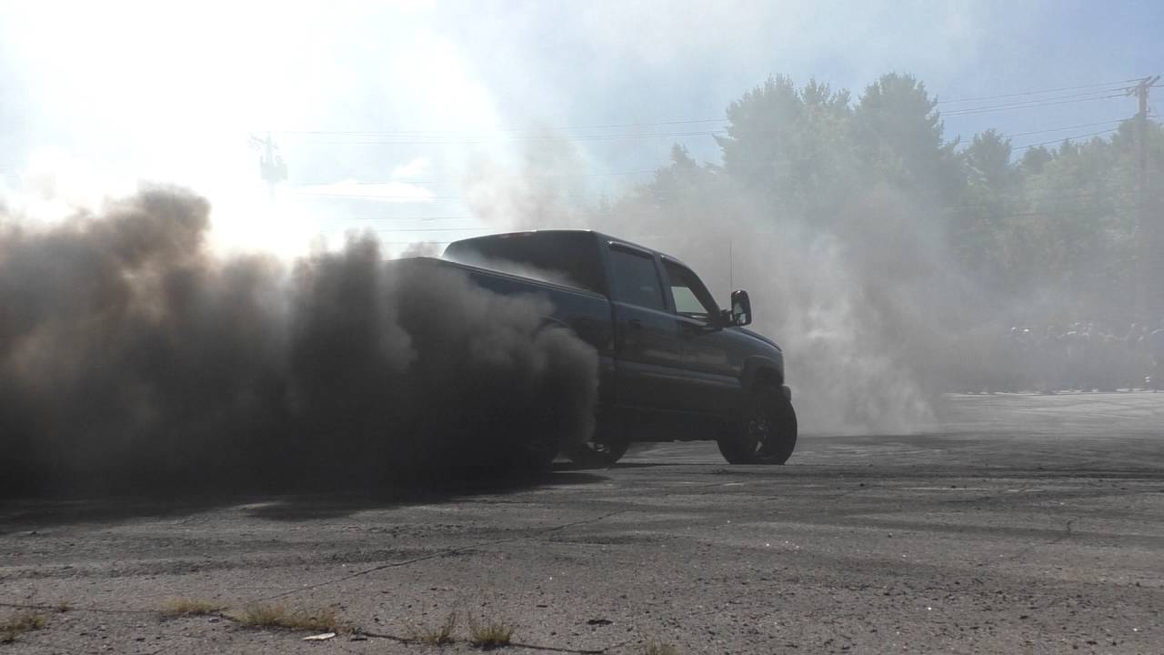 900hp Built Duramax Burnout