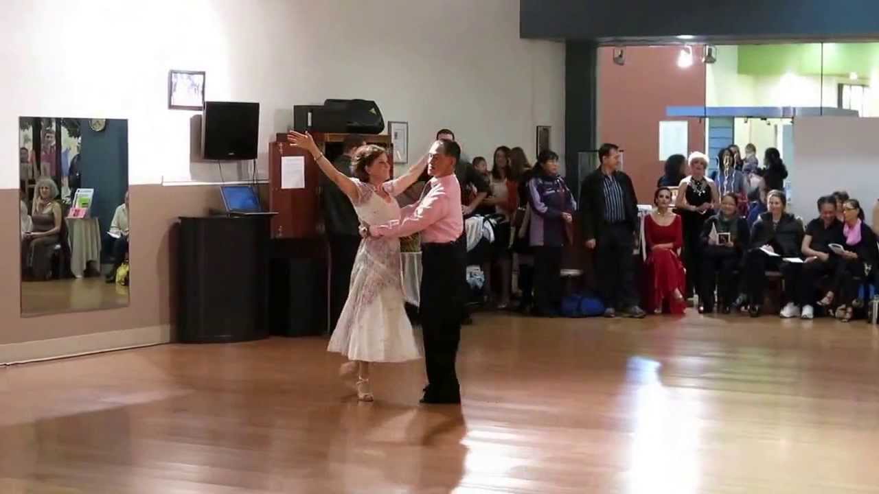Gary De Leon & Martha Mitchell perform Viennese Waltz 2443