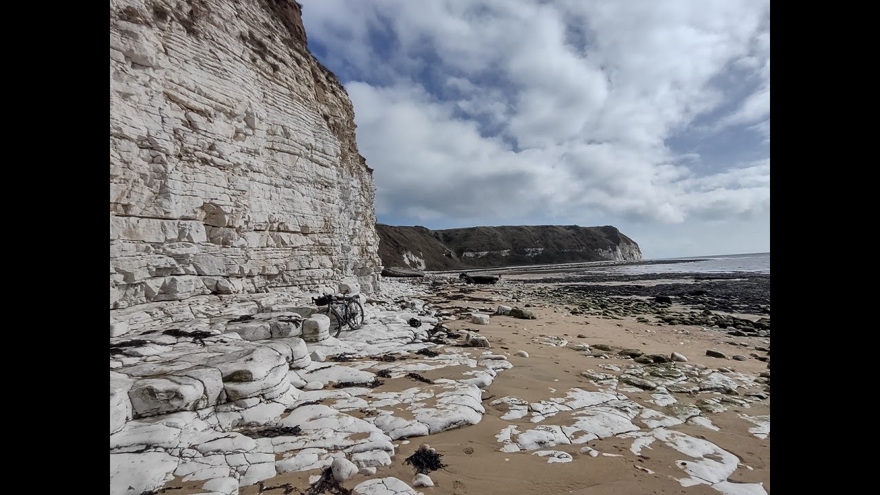 Cycling the YORKSHIRE WOLDS to FLAMBROUGH