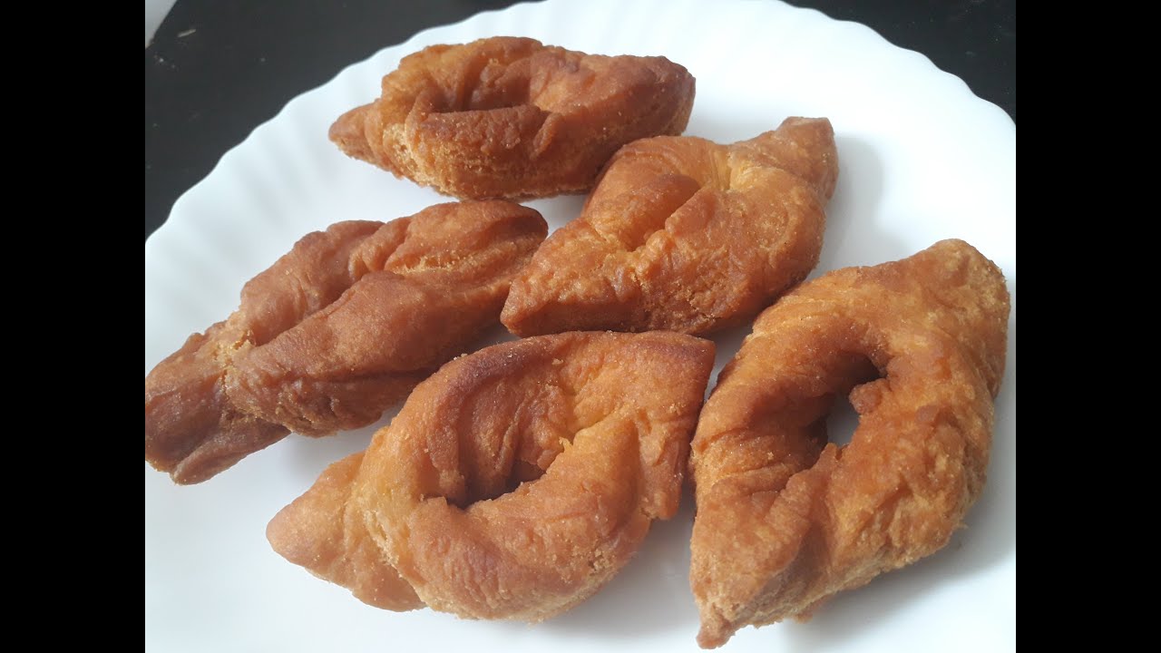 CROQUETTES TRES CROUSTILLANTES , RECETTE CAMEROUNAISE , LES ENFANTS , LES ADULTES EN RAFOLENT