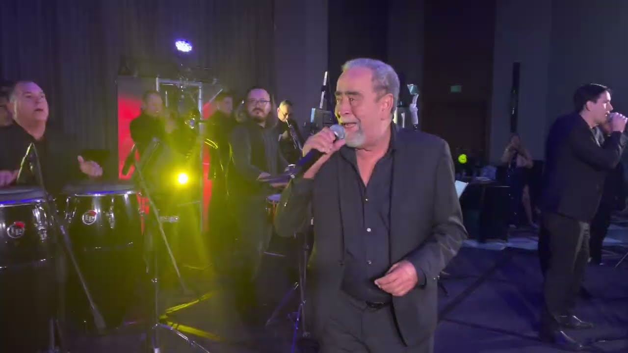 Asalto navideño - Andy Montañez ( Acompañado por Fusion Latina™) Dallas 2021