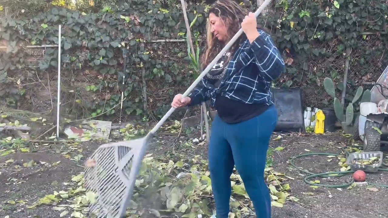 COCIENDO FRIJOLES EN LA COCINA DE LEÑA