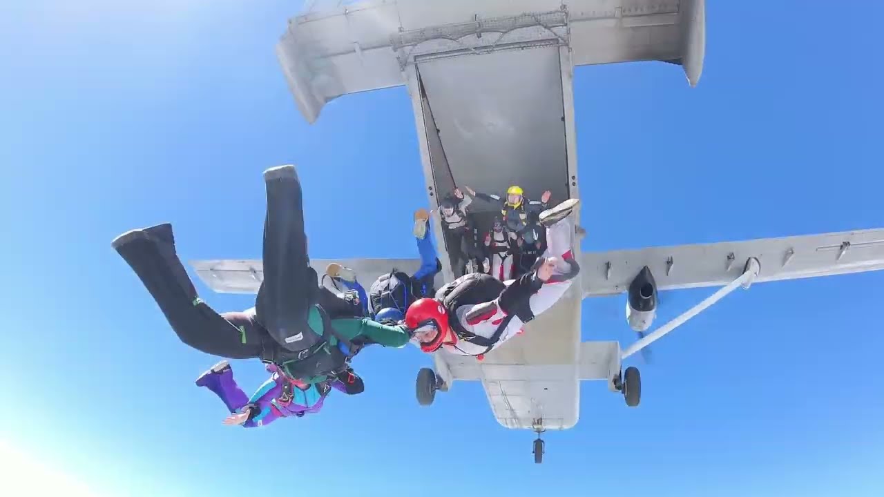 Women's 10-Way Formation Skydive