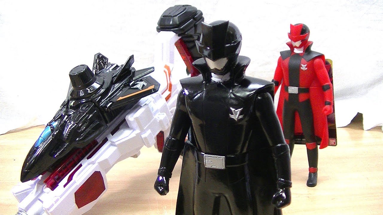【ネタバレ注意！】快盗戦隊ルパンレンジャー ルパンレッドのソフビを塗装してルパンブラックにしてみた！Lupin Black