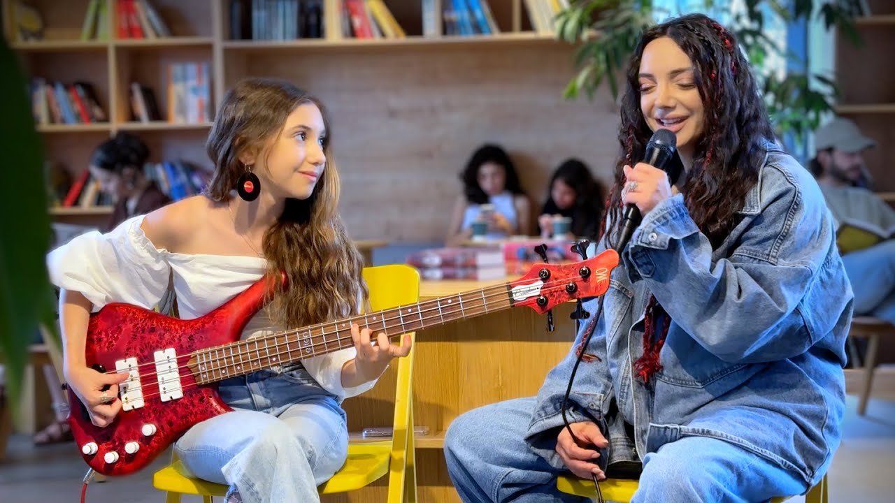 Ellen Alaverdyan & Anushik Alaverdyan (Aunt & Niece) - Armenian Folk Song 
