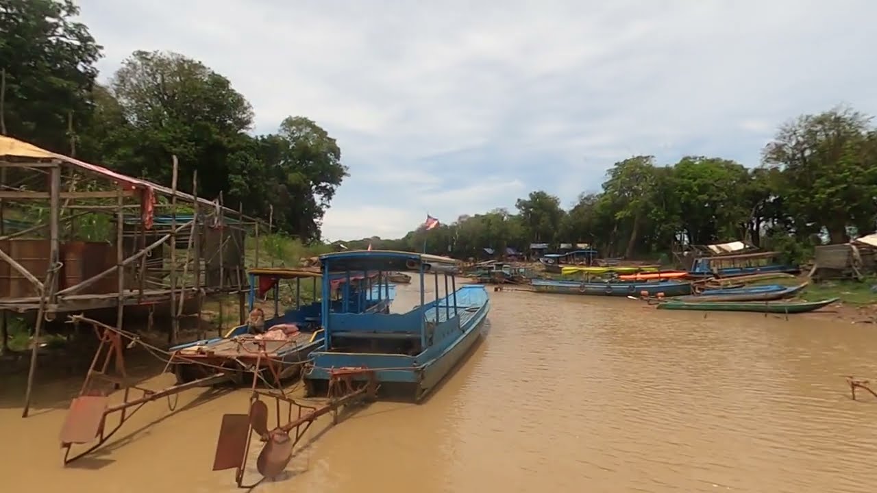 floating city tourist area via the river/kanal. Great value and well worth visiting. #river