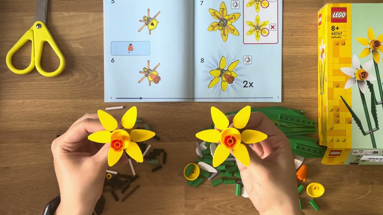 Building LEGO Daffodils (40747) | [ASMR]- Relaxing Time with me