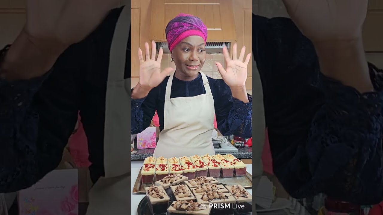 How to make a chocolate  cake Live!
