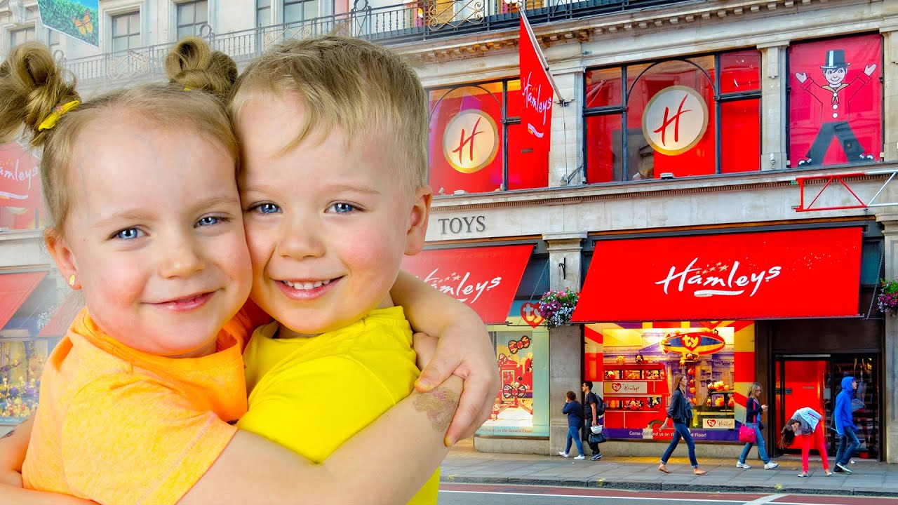FUN Family Trip to Biggest Toys Store in The World