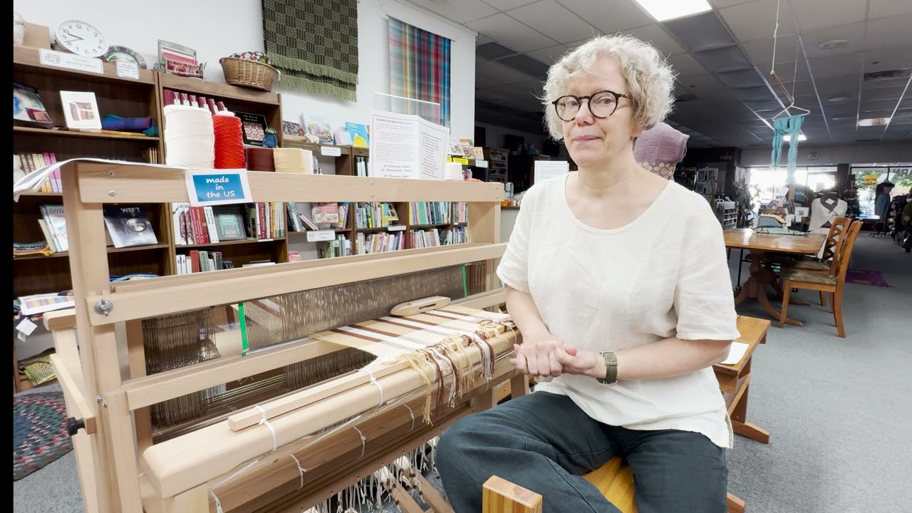 Using floating selvages in weaving