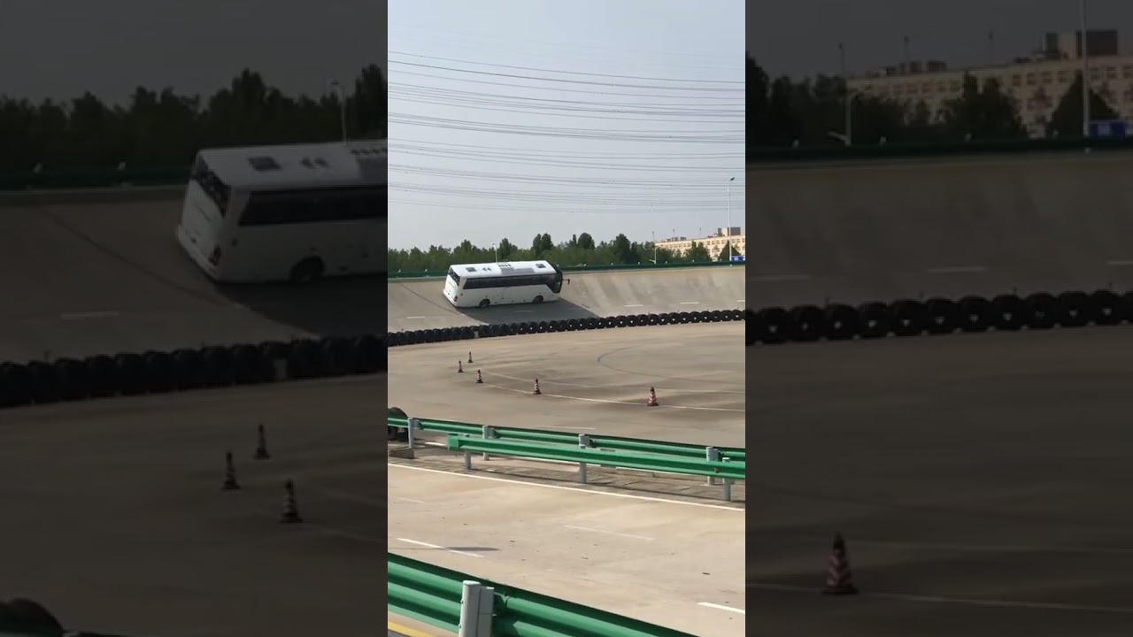 This is the test scenario of Yutong Bus. Yutong Bus runs smoothly on a steep slope.