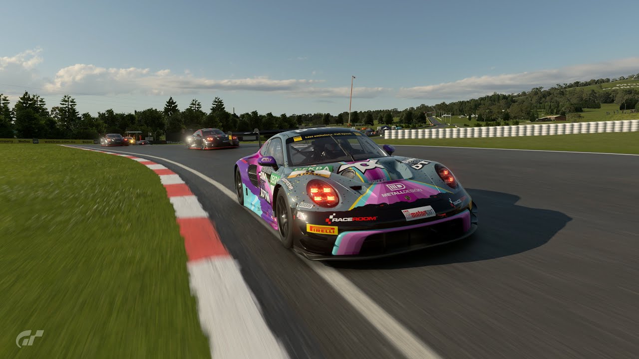 911 GT3 R (992) ’22 на Mount Panorama | Ледь не розбився… але боротьба до останнього повороту