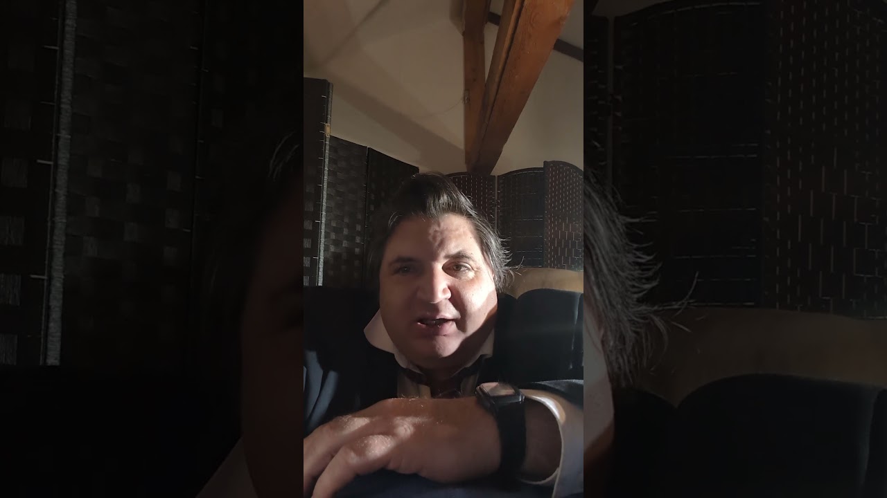 Фрэнк Амадео представляет интересы Джено в деле против Пэта. @GenoBisconte @pdixon