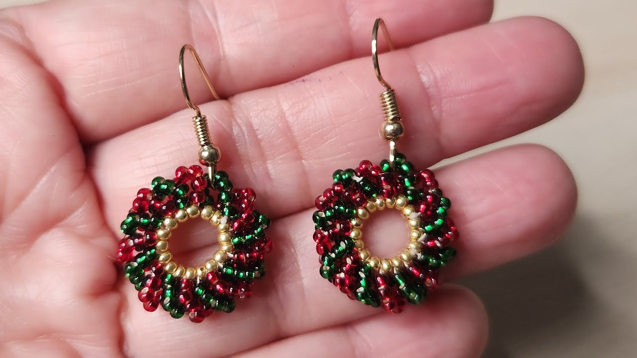 BISUTERIA FACIL PASO A PASO  Arete Corona navideña #bisuteria  #aretesenmostacilla #aretes