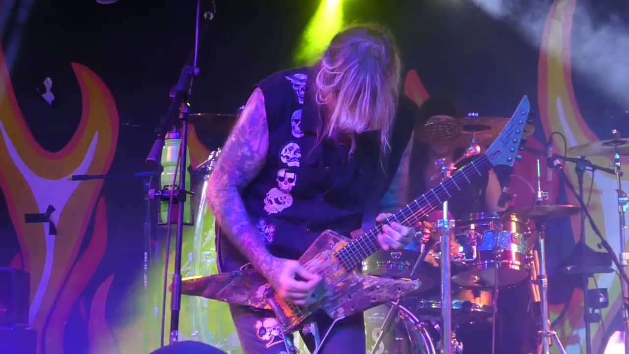 Chris Holmes  -  Animal  (F*ck Like Beast) / I Don't Need No Doctor  --Yardbirds Grimsby 23/10/25