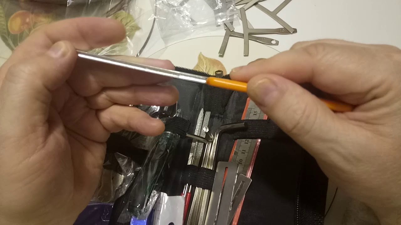 Guitar Tool Kit Repairing. Любительский набор юного гитарного мастера