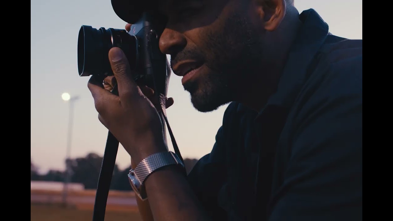 Jason Roman with the Leica ZM 2