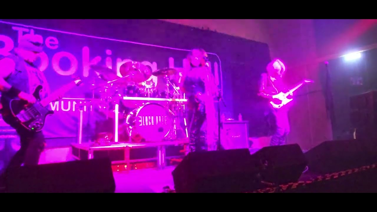 @BLACKROZEROCKBAND