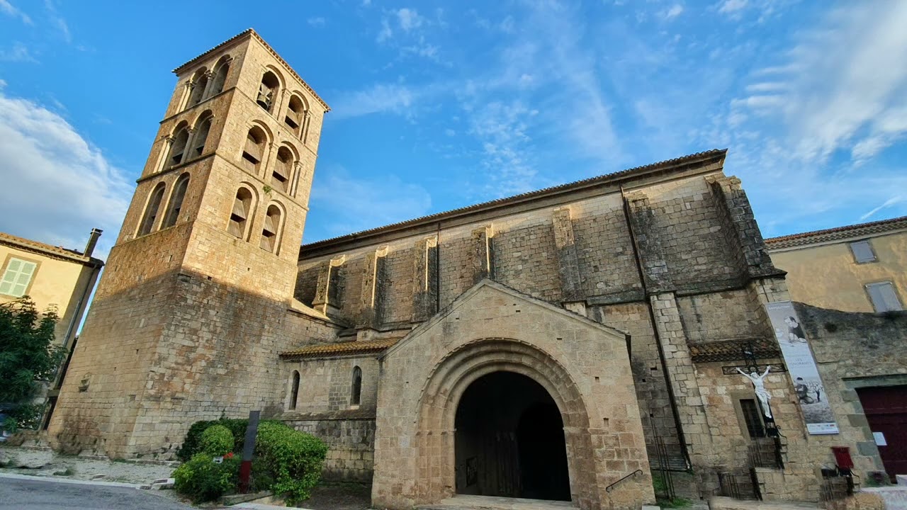 Pr&eacute;sentation du village de Caunes-Minervois