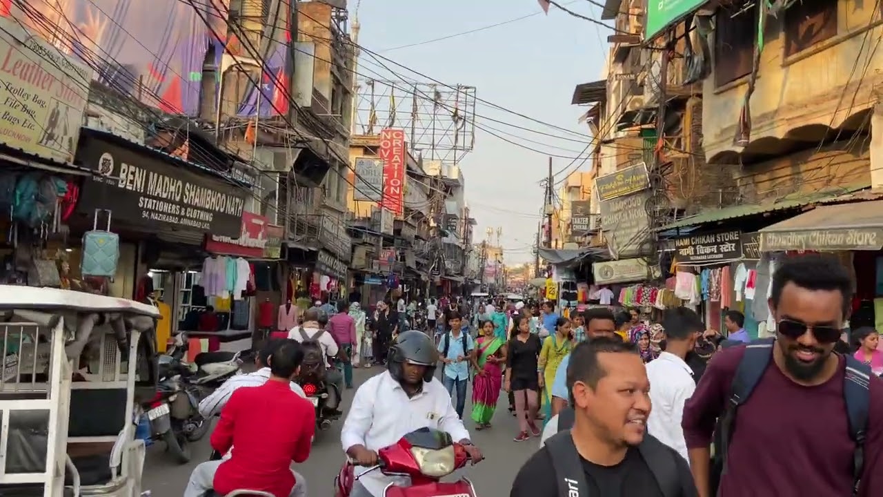 Aminabad market lucknow explore latest video || parkas kulfi | Burma Biscute co. | faislon market