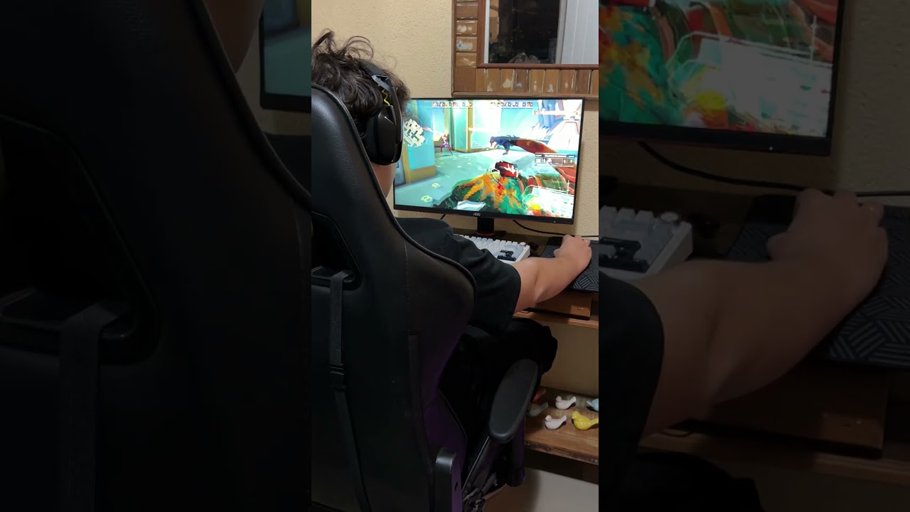 Monitor 180Hz vale a pena? #tech #gaming #gamer #valorant #setupgamer #pcgamer #pc #setup #shorts