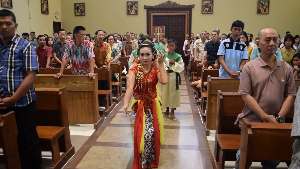Tarian Perarakan Misa Gamelan Paroki St. Stefanus Palembang, Minggu 30 September 2018