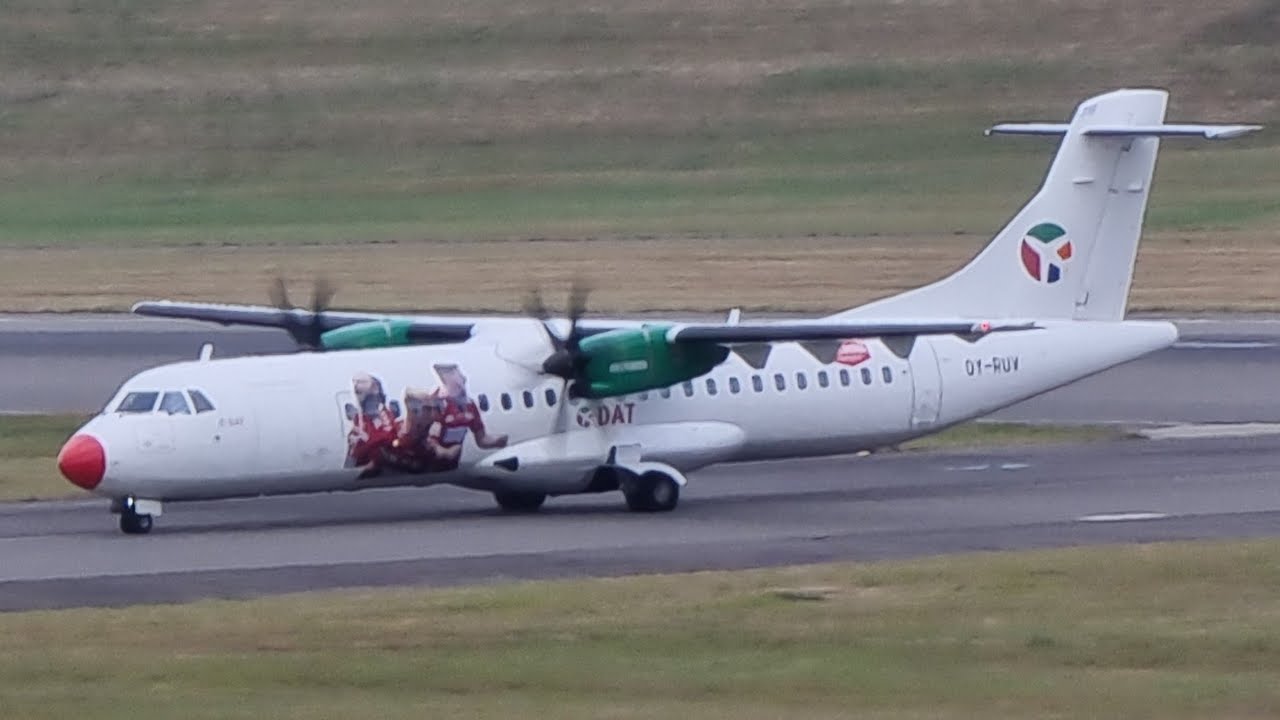 DAT Airline ATR 72-600 Newcastle Football Player lands, Newcastle  - Birmingham Airport