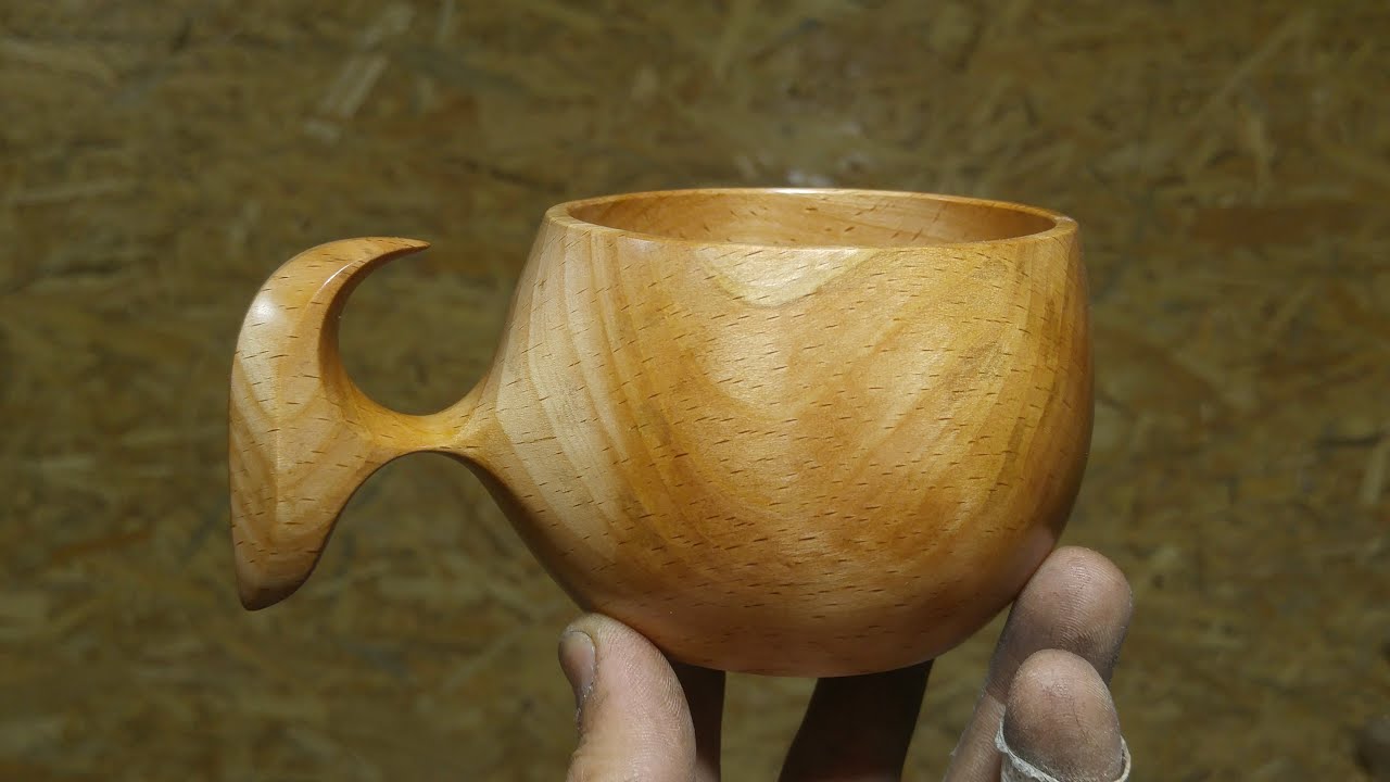 Making a wooden cup (2)