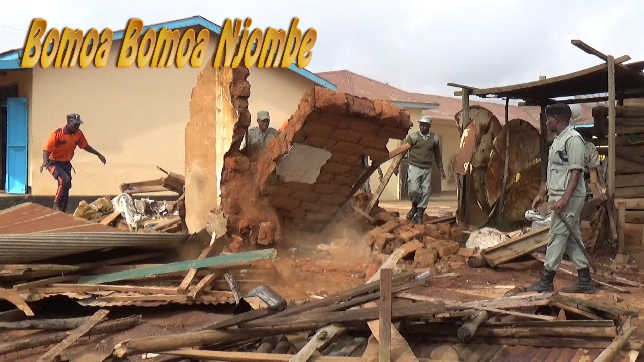 Bomoa Bomoa Njombe, meza, Mabanda yavunjwa mchana kweupeee na mgambo wa Mji