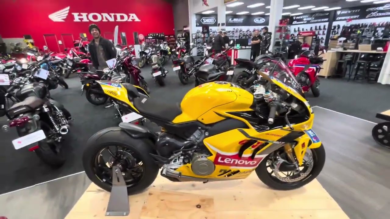 Christchurch (New Zealand) Ducati club ride