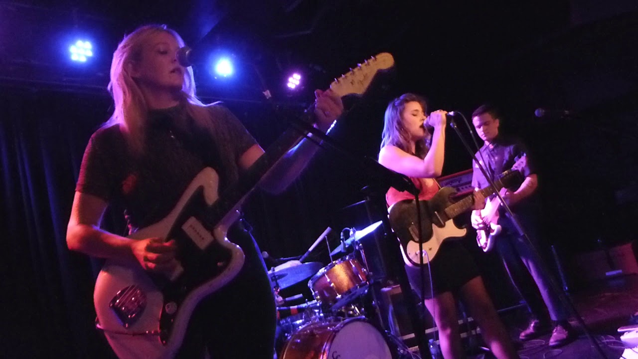 Bleached - Heartbeat Away