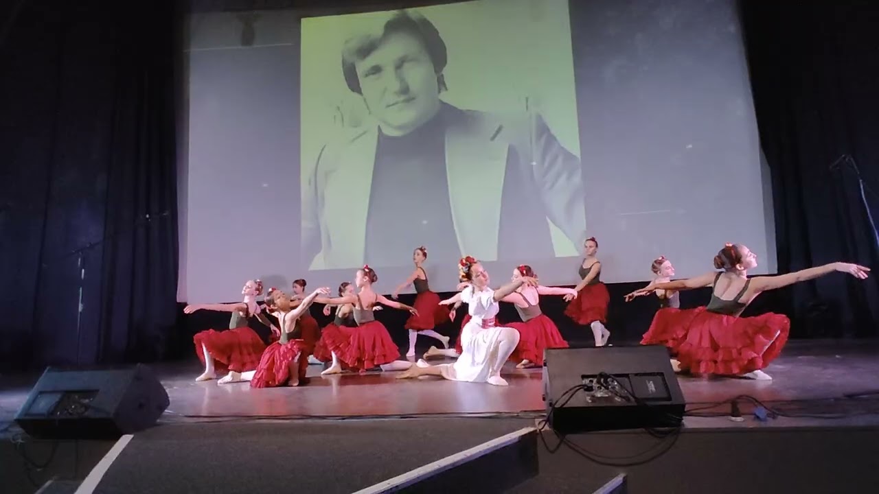 🌺 Балада про мальви / Володимир Івасюк — неймовірна хореографічна композиція, що розчулює до сліз 🇺🇦