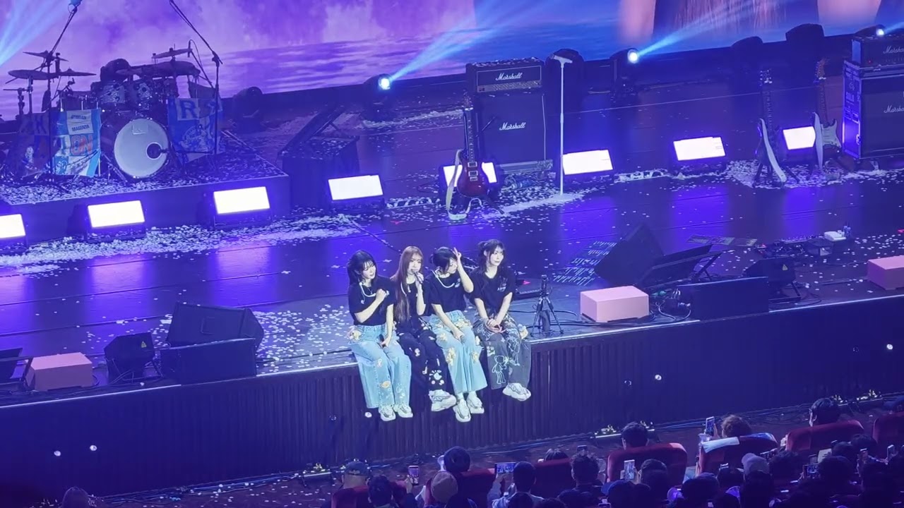 QWER - Yours Sincerely_QWER 1ST WORLD TOUR ＜ROCKATION＞ in TAIPEI_20260215