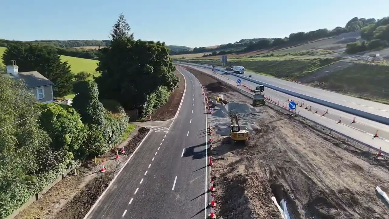 South Street is open! - Bonus clip at the end of bus making boo boo at the roundabout.