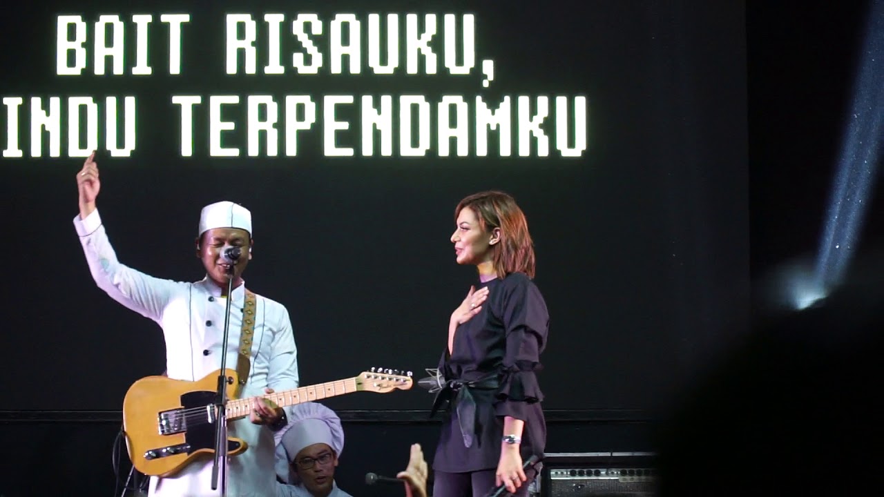 Live Efek Rumah Kaca feat Najwa Shihab-Seperti Rahim Ibu | at tiba-tiba suddenly rekaman