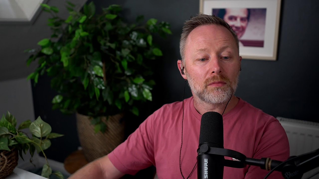 New YouTube plans / Improv: Man breaks chair / Itch games