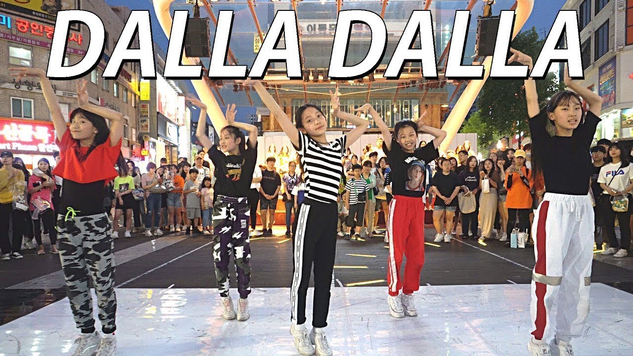 「K-Pop in Public」 ITZY - DALLA DALLA Dance Cover / 있지 - 달라달라 안무 [THE J]