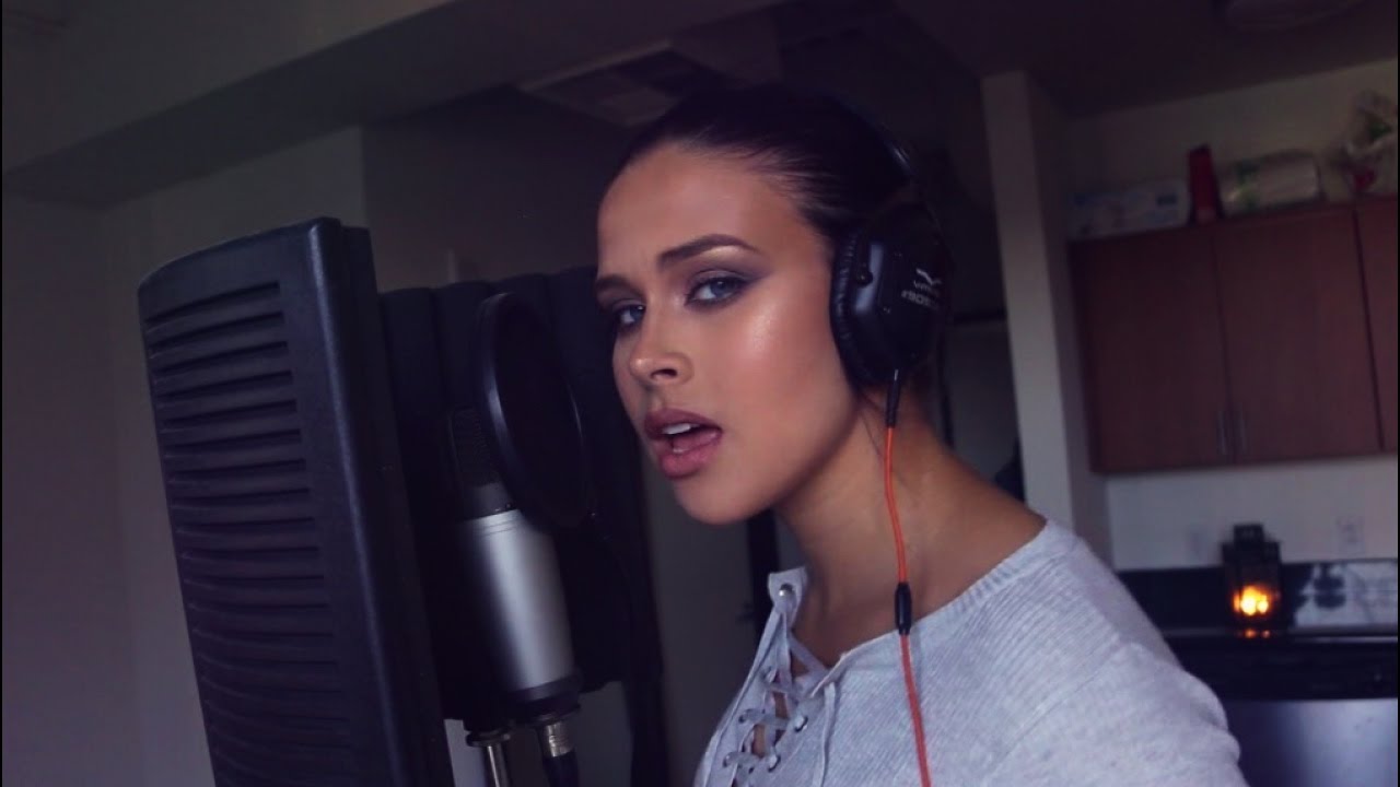 TRYING TO SING IN SPANISH (I don't speak Spanish)