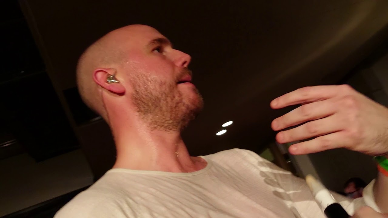 Agent Fresco @ Slippbarinn @ Iceland Airwaves 2018 : Eyes of a Cloud Catcher [HD 60fps]