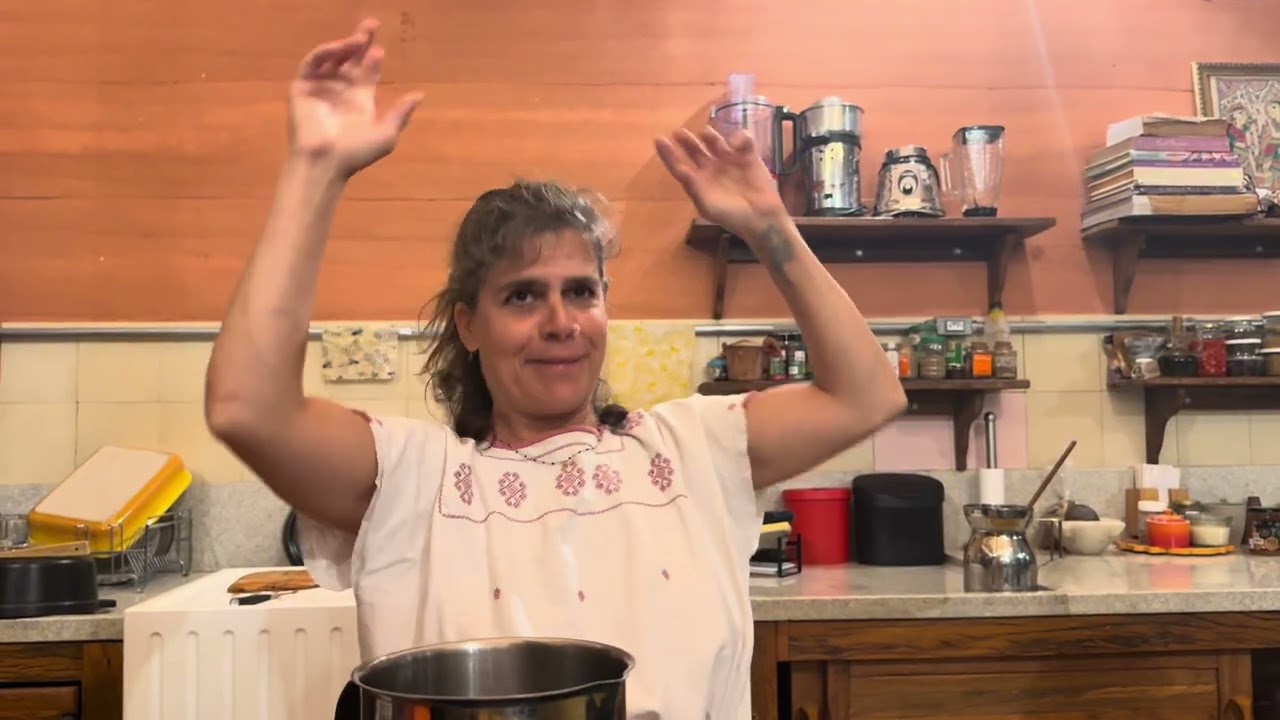Thandai | Leite e Erva Doce, Passas e Castanha