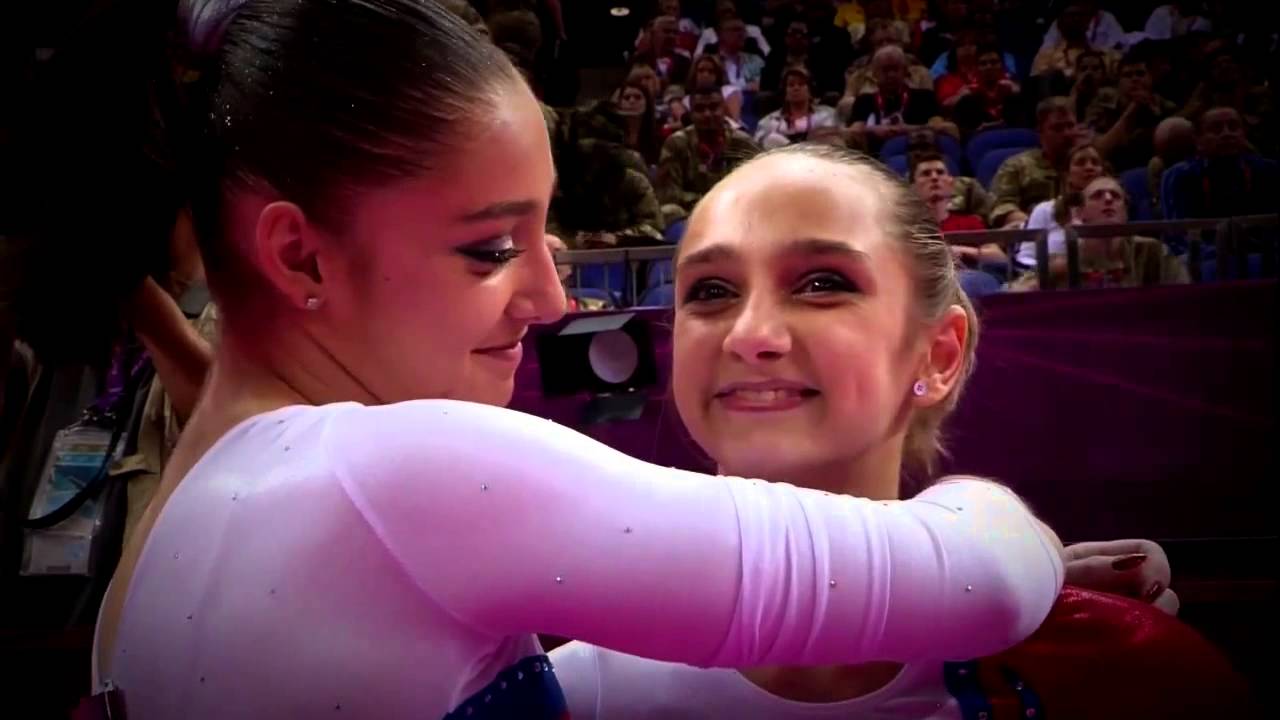 Viktoria Komova, Aliya Mustafina - Рядом с тобой / BY YOUR SIDE