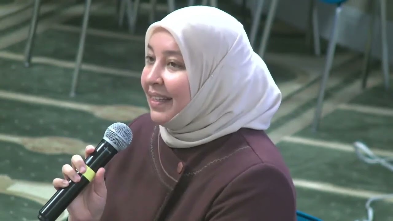 Questions & Answers With Female Scholars