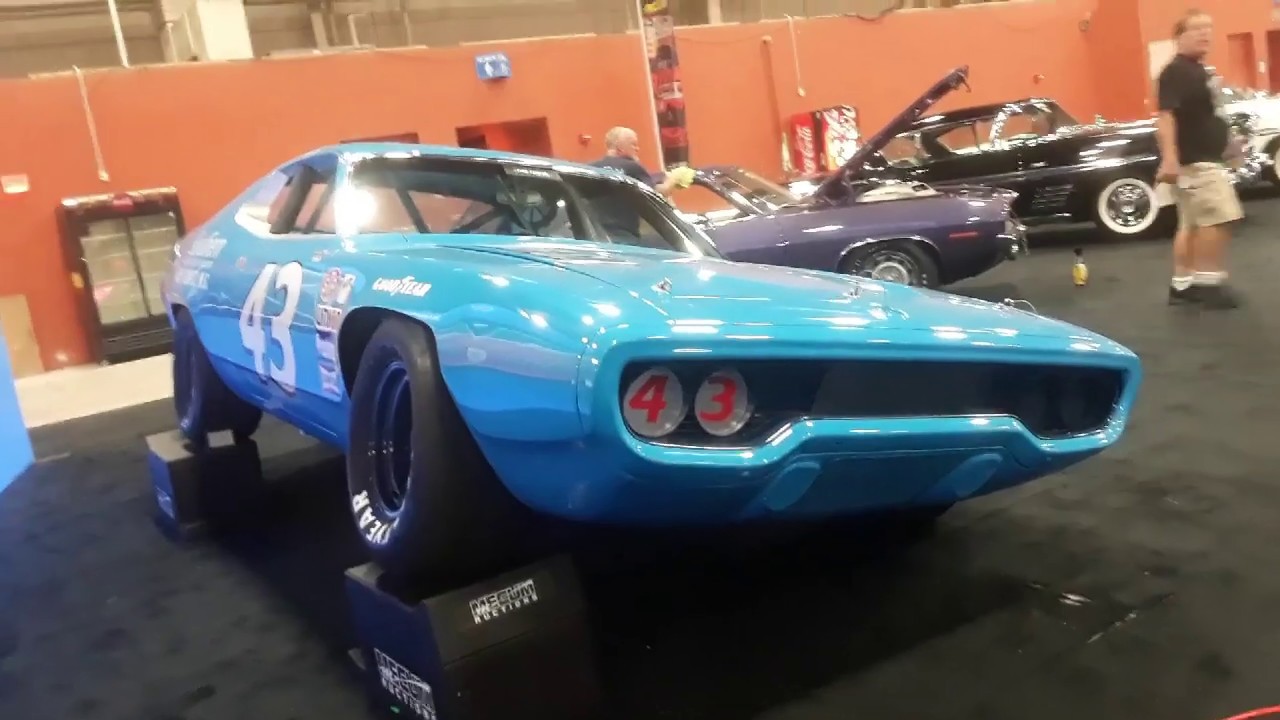 Petty's 1971 Plymouth Road Runner NASCAR Grand National Winning Ride  At the 2019 Mecum Harrisburg