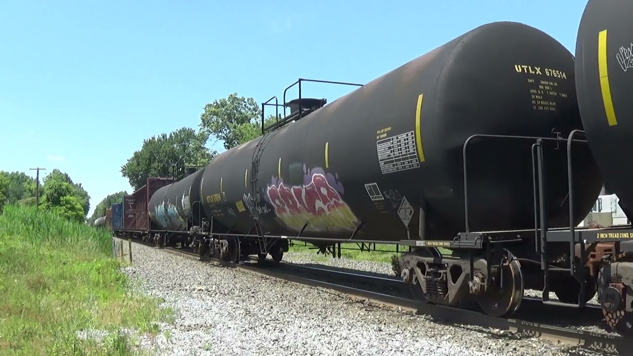 Big CA-11 NB by Gibb with CSXT 8828 - 6/14/24